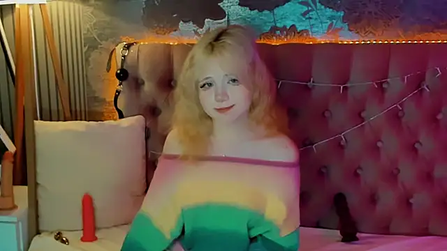 Snapshot of EmilyAngells chatting on 22, 6, 2026 EmilyAngells online show from 22, 6, 2026