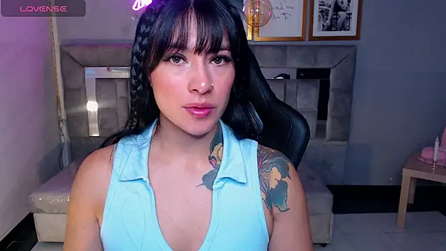 Isabella Collen v online show from 12, 11, 2025