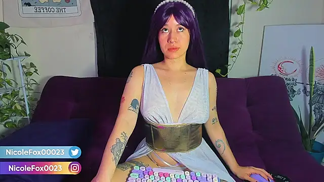 NicoleFox23  online show from 3, 10, 2025