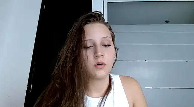 Snapshot of CandyGirlsweet chatting on 21, 2, 2025 CandyGirlsweet online show from 21, 2, 2025