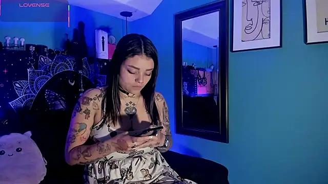 Snapshot of ChloeAllennn chatting on 6, 5, 2026 ChloeAllennn online show from 6, 5, 2026