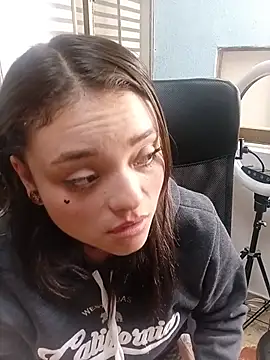 Snapshot of ChloeAllennn chatting on 19, 5, 2026 ChloeAllennn online show from 19, 5, 2026