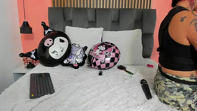 Snapshot of Georgina_Vega chatting on 28, 10, 2025 Georgina Vega online show from 28, 10, 2025