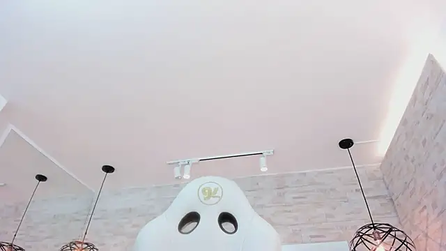 celene midnight online show from 12, 1, 2026