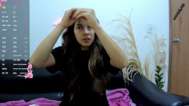 Snapshot of jessyegoldenn chatting on 19, 5, 2026 jessyegoldenn online show from 19, 5, 2026
