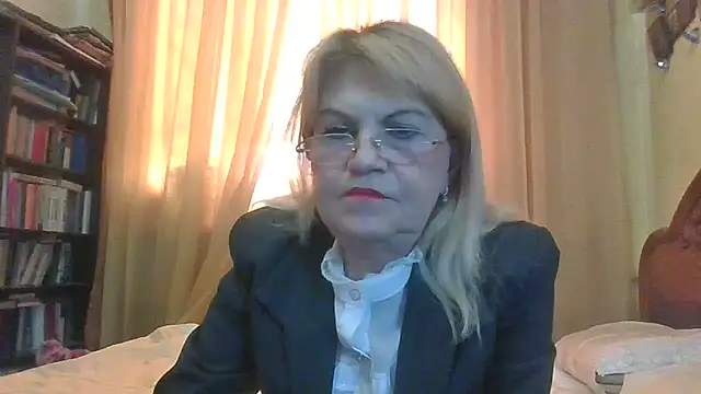 Snapshot of Heidi-Helga chatting on 5, 3, 2025 Heidi-Helga online show from 5, 3, 2025
