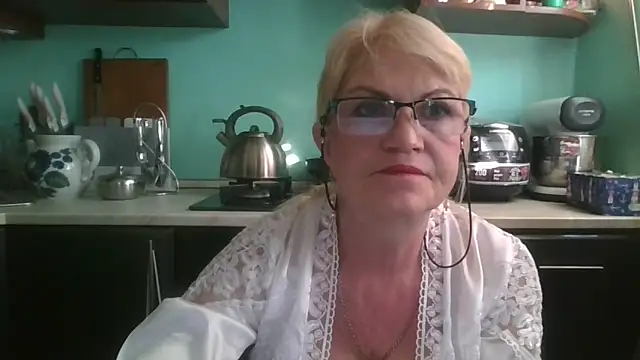 Snapshot of Heidi-Helga chatting on 30, 9, 2025 Heidi-Helga online show from 30, 9, 2025