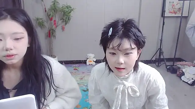 Snapshot of Facai55555 chatting on 8, 3, 2025 Facai55555 online show from 8, 3, 2025