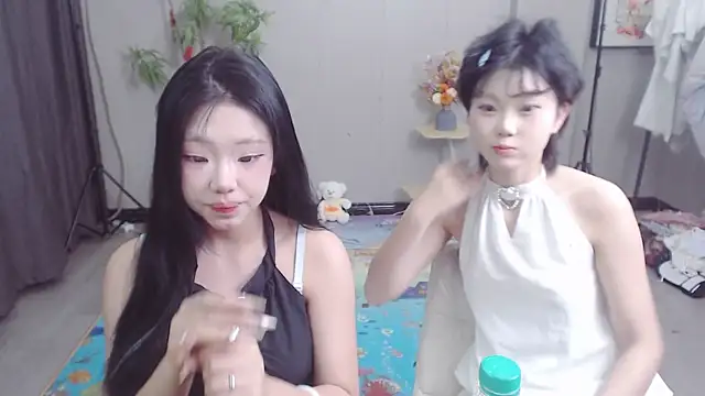 Snapshot of Facai55555 chatting on 8, 3, 2025 Facai55555 online show from 8, 3, 2025