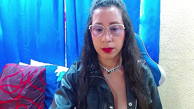 Snapshot of Gia_leinn chatting on 15, 7, 2026 Gia leinn online show from 15, 7, 2026