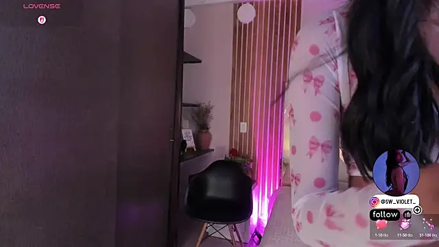 Snapshot of sweetviolet__ chatting on 12, 4, 2026 sweetviolet online show from 12, 4, 2026