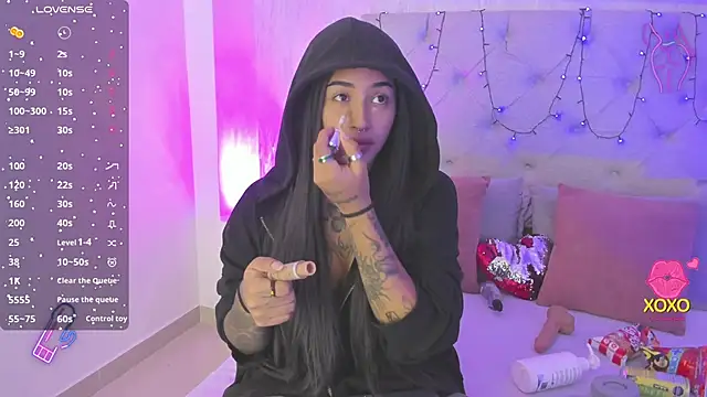 goth tasha online show from 22, 10, 2025