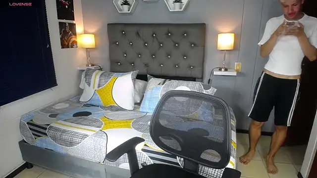 matteo foxx online show from 10, 3, 2025