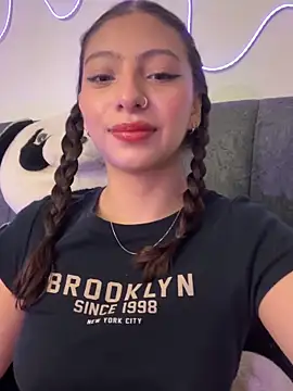 Dirty-Bunnyyy online show from 17, 5, 2026