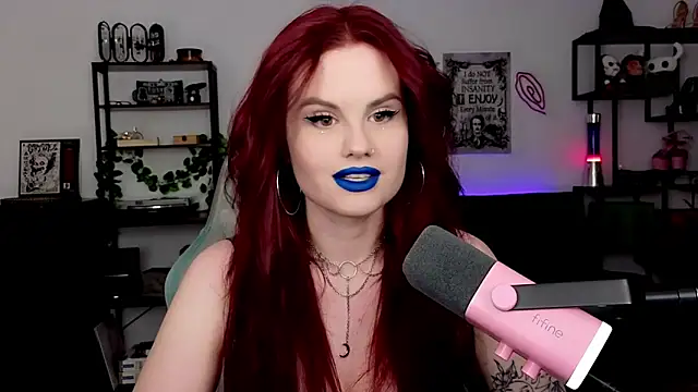 Della Ideal online show from 7, 4, 2026