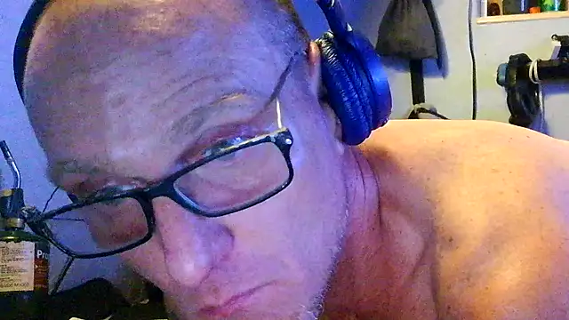 Snapshot of PornStro921 chatting on 30, 5, 2026 PornStro921 online show from 30, 5, 2026