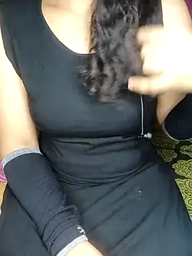 Snapshot of geetha_telugu_kan277 chatting on 11, 3, 2025 geetha telugu kan277 online show from 11, 3, 2025