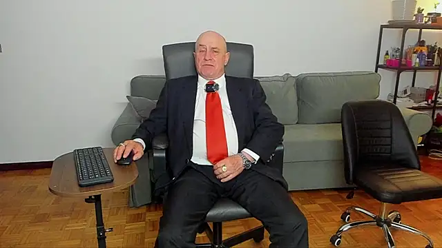 Snapshot of masterboy50 chatting on 19, 6, 2026 masterboy50 online show from 19, 6, 2026