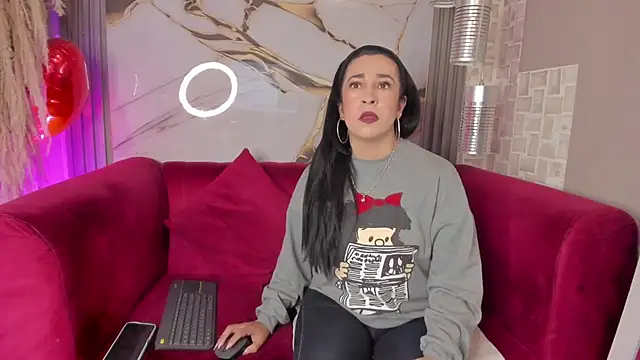 Bella williamss  online show from 24, 11, 2025