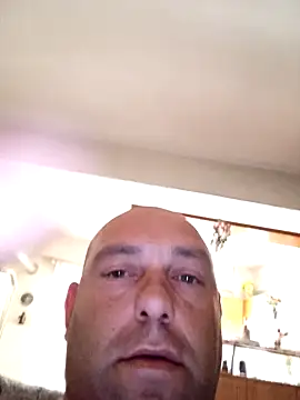 chris19851 online show from 9, 9, 2025