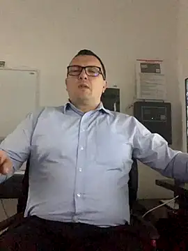 Snapshot of Mike8523 chatting on 30, 10, 2025 Mike8523 online show from 30, 10, 2025