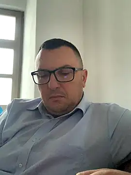 Snapshot of Mike8523 chatting on 2, 11, 2025 Mike8523 online show from 2, 11, 2025