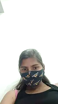 Snapshot of heena-3678 chatting on 4, 3, 2025 heena-3678 online show from 4, 3, 2025