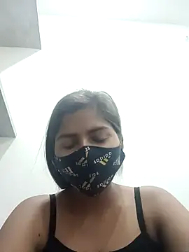 Snapshot of heena-3678 chatting on 15, 3, 2025 heena-3678 online show from 15, 3, 2025