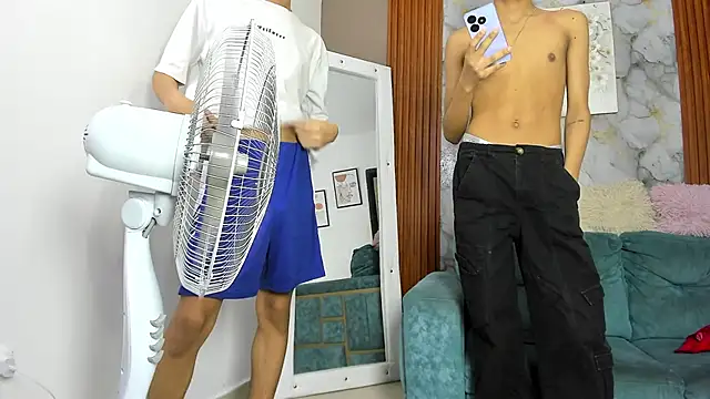 Snapshot of KING_OFF_BOYS chatting on 7, 5, 2026 KING OFF BOYS online show from 7, 5, 2026