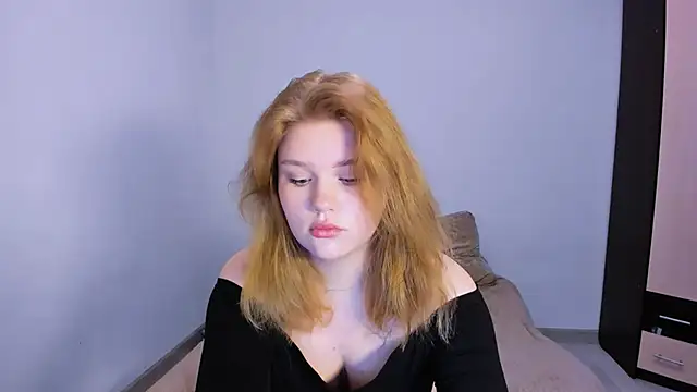 LaseyMoon online show from 19, 11, 2025