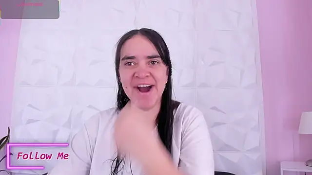 Valeriagomez  online show from 30, 11, 2025