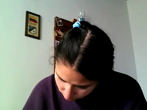 Escarcha-blue online show from 5, 3, 2025