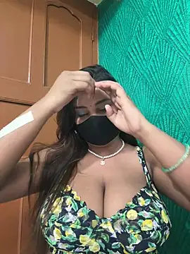 Snapshot of kusum_girl chatting on 10, 6, 2026 kusum girl online show from 10, 6, 2026