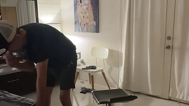 Snapshot of webtonight chatting on 9, 9, 2025 webtonight online show from 9, 9, 2025