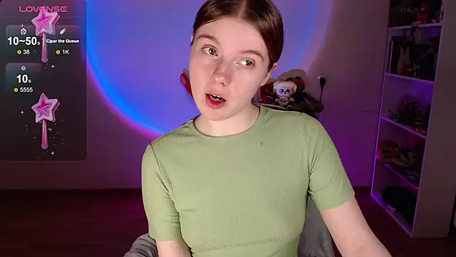 Snapshot of Strawberry_juli chatting on 13, 2, 2026 Strawberry juli online show from 13, 2, 2026