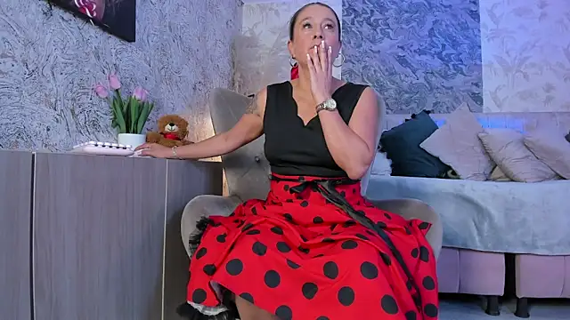 Liannaa  online show from 16, 2, 2026