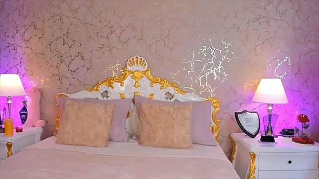 ScarlettWallace online show from 16, 11, 2025