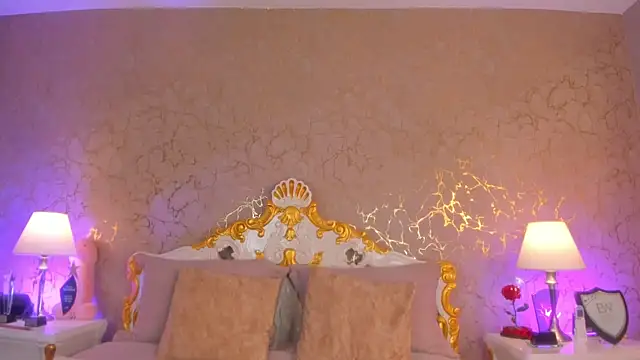 ScarlettWallace online show from 21, 4, 2026