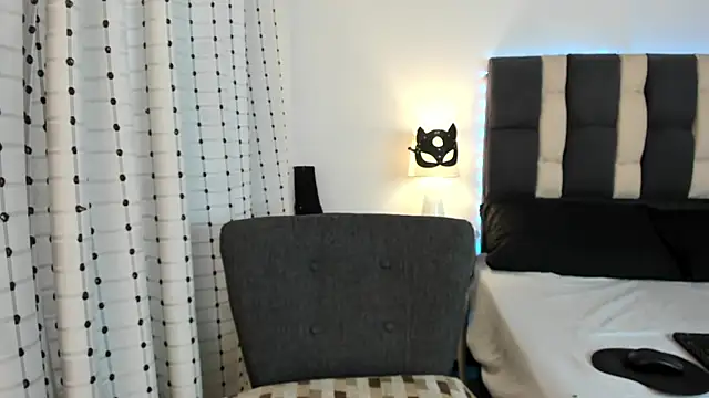 loverisu-coral online show from 27, 11, 2025