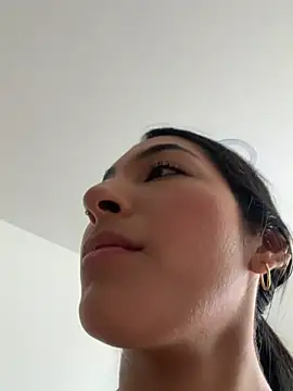 Snapshot of AshleyG_222 chatting on 7, 5, 2026 AshleyG 222 online show from 7, 5, 2026