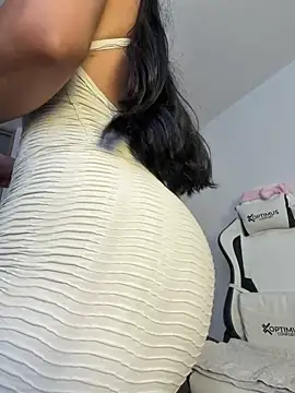 Snapshot of AshleyG_222 chatting on 10, 5, 2026 AshleyG 222 online show from 10, 5, 2026