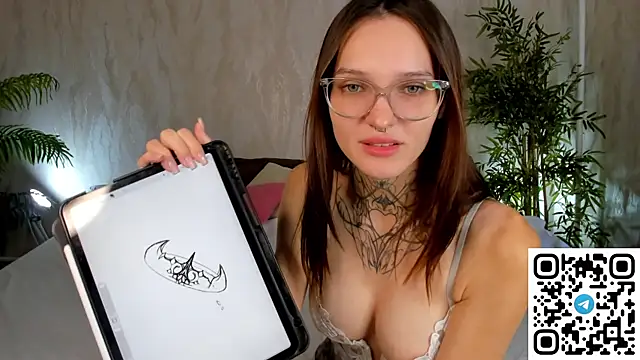 Selena Sharp online show from 23, 6, 2026