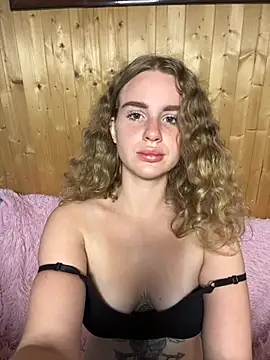 nemesidaM online show from 8, 9, 2025