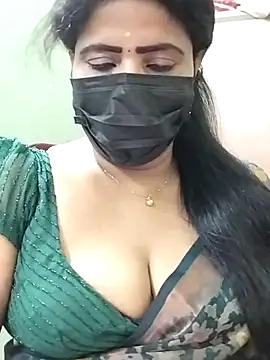 Snapshot of abinaya26 chatting on 2, 4, 2026 abinaya26 online show from 2, 4, 2026