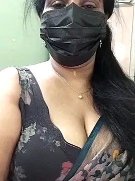 Snapshot of abinaya26 chatting on 6, 4, 2026 abinaya26 online show from 6, 4, 2026