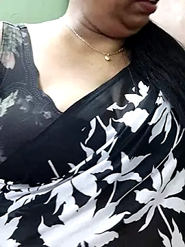 Snapshot of abinaya26 chatting on 9, 4, 2026 abinaya26 online show from 9, 4, 2026