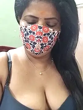 Snapshot of abinaya26 chatting on 21, 4, 2026 abinaya26 online show from 21, 4, 2026