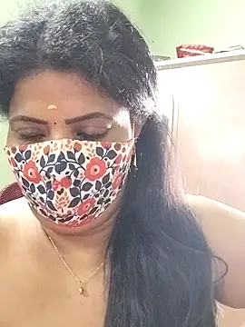 Snapshot of abinaya26 chatting on 25, 4, 2026 abinaya26 online show from 25, 4, 2026