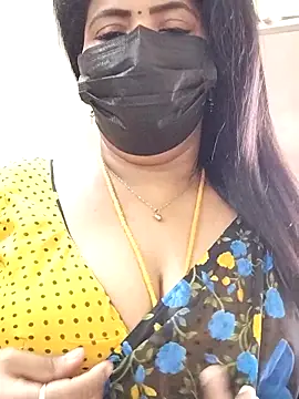 Snapshot of abinaya26 chatting on 25, 5, 2026 abinaya26 online show from 25, 5, 2026
