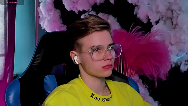 Jean Wilsons online show from 17, 4, 2026